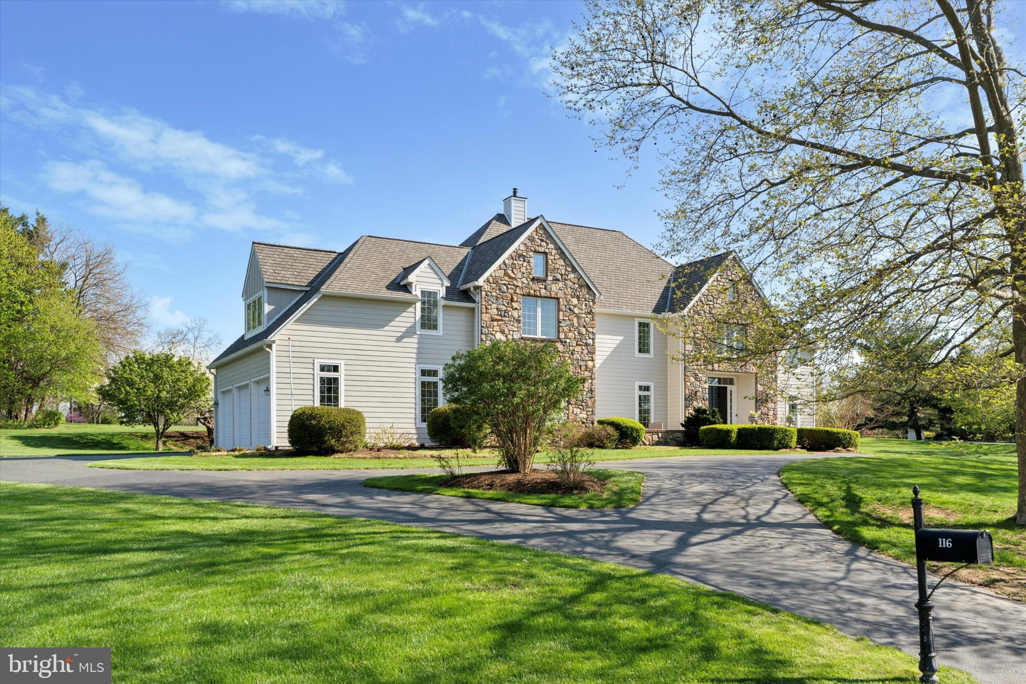 VILLAGE BLACKSHIRE - Residential