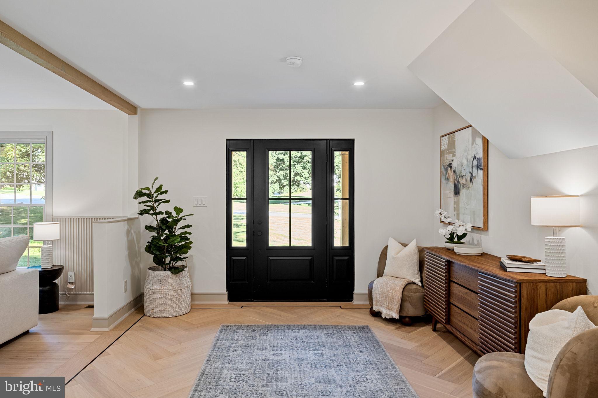 SPRING KNOLL - Residential