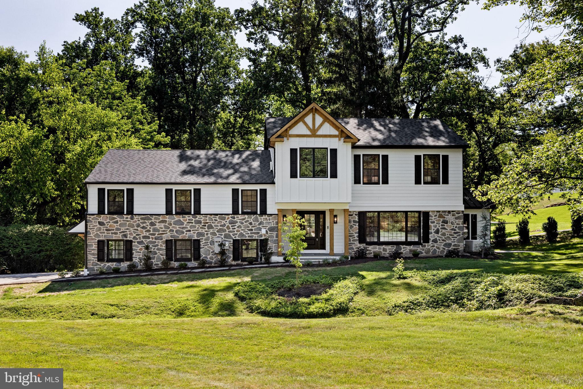 SPRING KNOLL - Residential