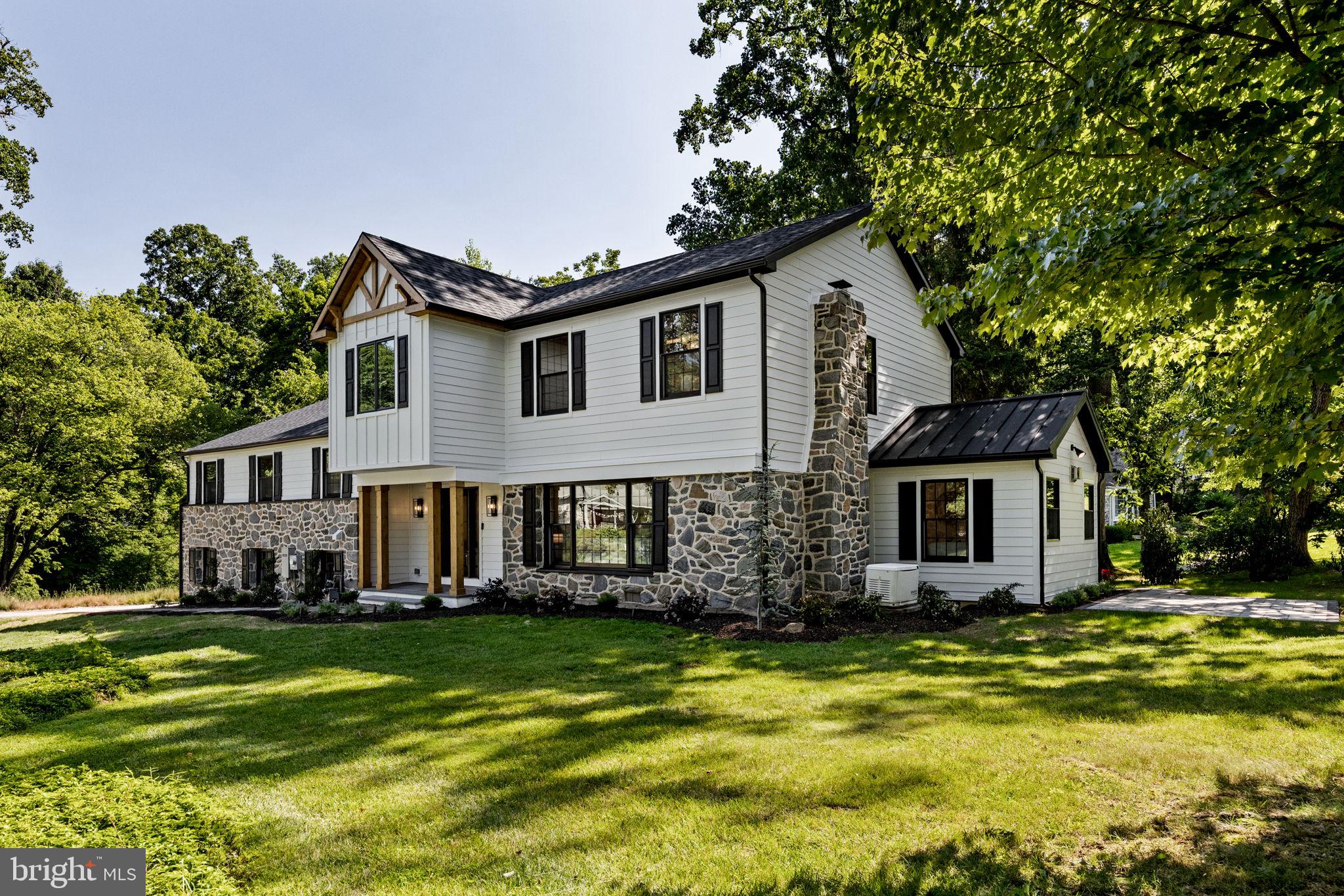 SPRING KNOLL - Residential