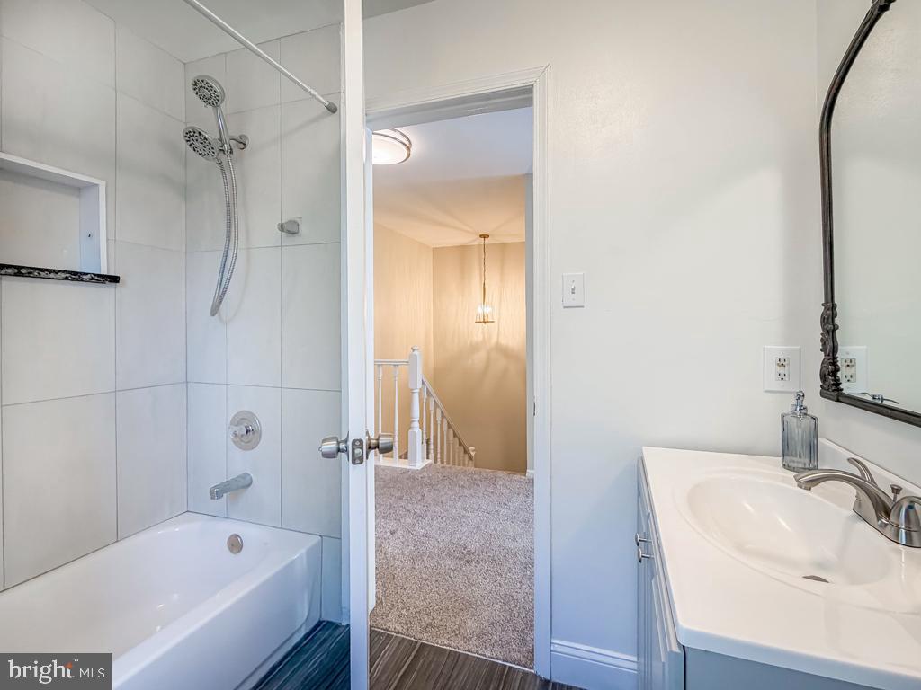 OXFORD CROSSING - Residential