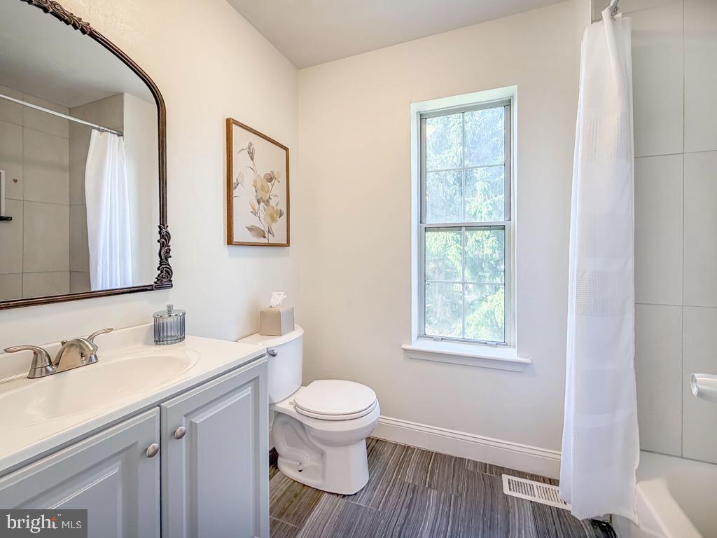 OXFORD CROSSING - Residential