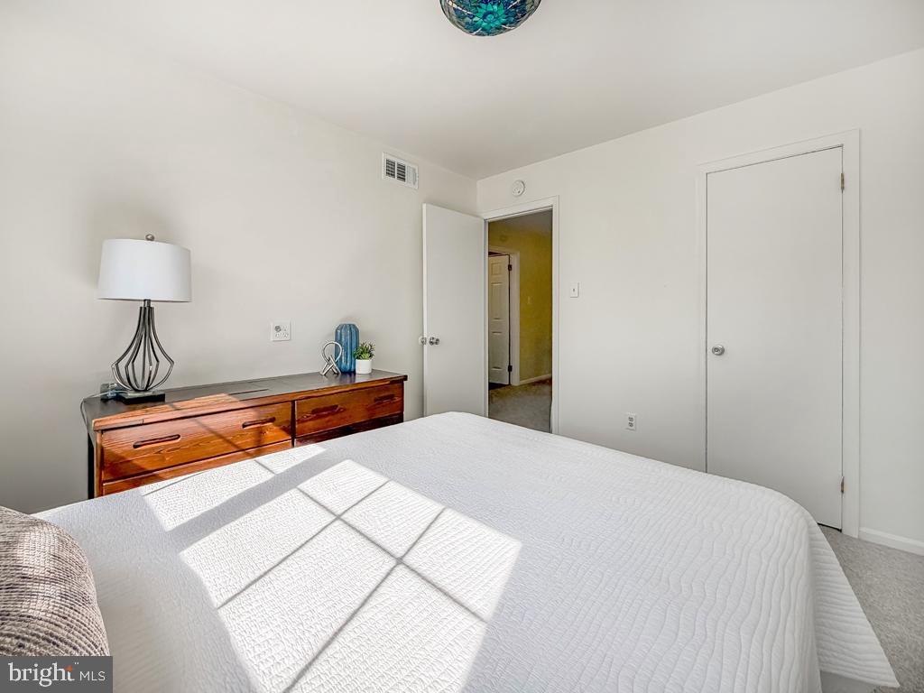 OXFORD CROSSING - Residential