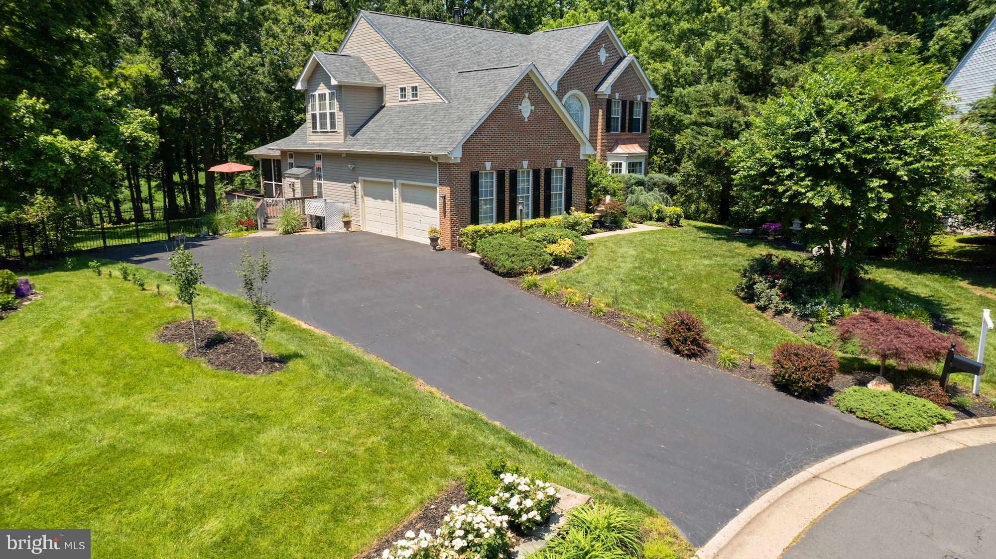 DAWSON LANDING - Residential