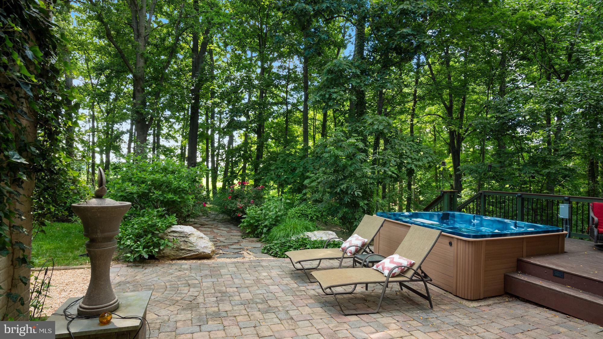 DAWSON LANDING - Residential