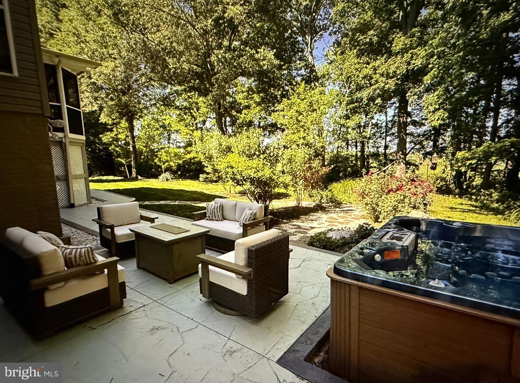 DAWSON LANDING - Residential