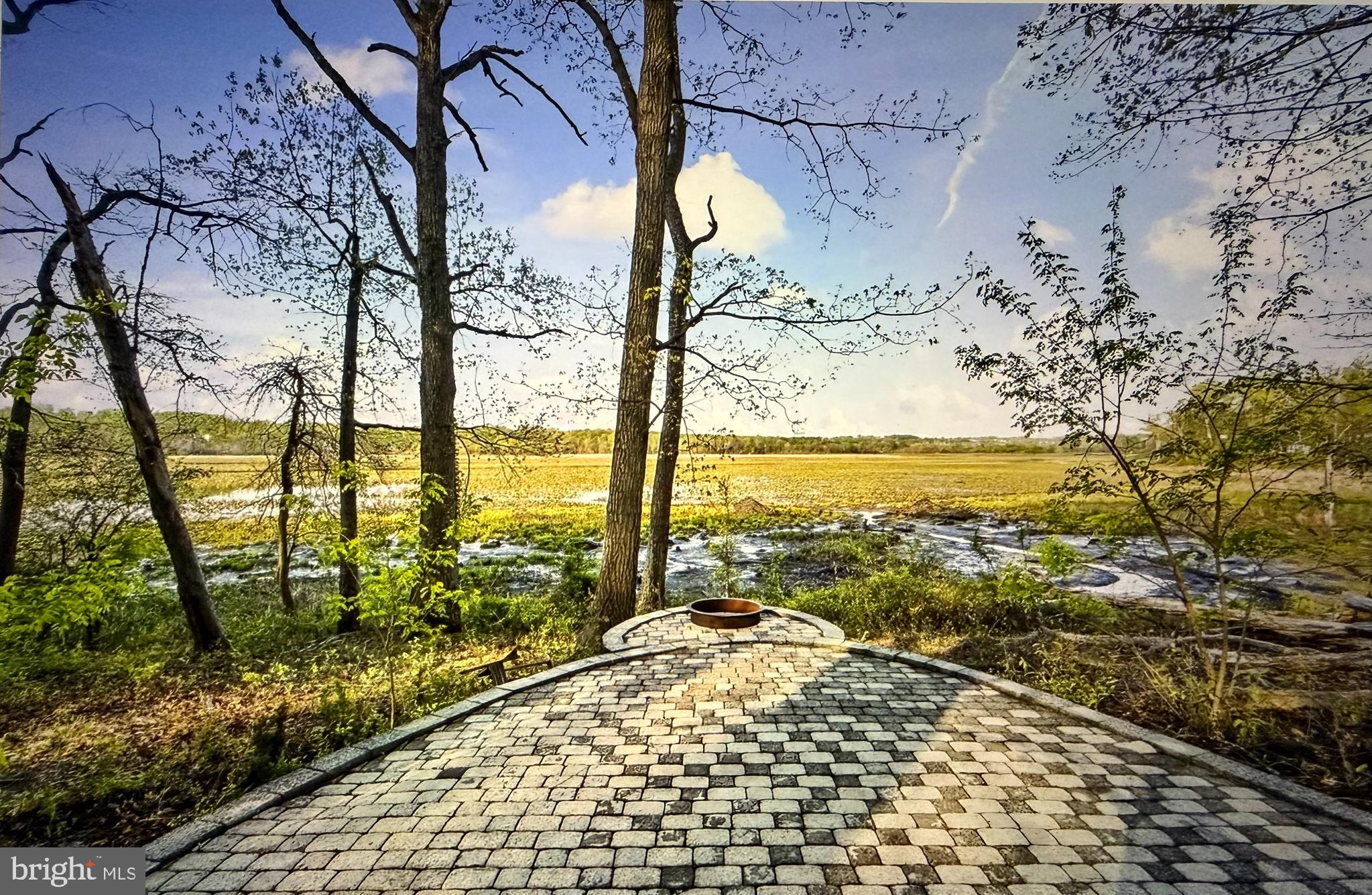 DAWSON LANDING - Residential