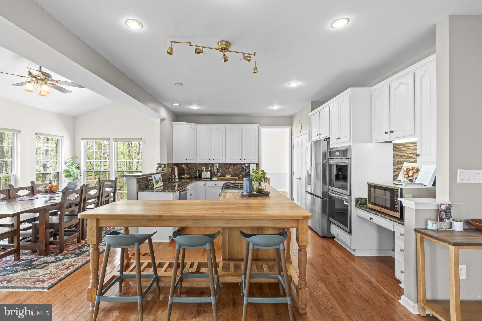 DAWSON LANDING - Residential