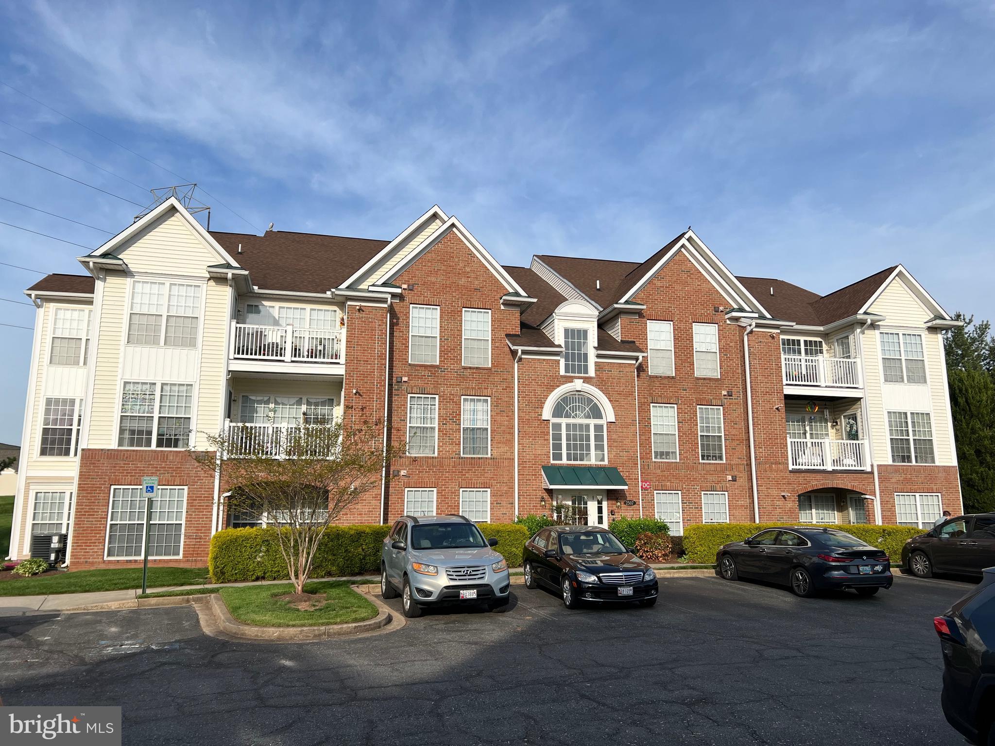 Welcome to 2507 Coach House Way, 1A in Whittier. This lovely condo is conveniently located on the 1st floor with a separate private entrance. The open floor plan is beautiful featuring large windows for tons of natural light, 2 bedrooms, 2 full baths, a combination dining room/living room and an office or breakfast area off the kitchen. The kitchen is in the center of the condo with easy access to all of the entertaining areas. The primary bedroom is large with a walk-in closet, fresh paint and newer carpet. The private bath has double sinks and a walk in shower with a glass door. The secondary bedroom is a nice size with a convenient hall bath. There is newer LVP throughout the main living area and the storage area is large!  Located in a quiet section of the community, enjoy the peace and quiet on your private patio. Located in amenity filled Whittier with restaurants, services, shopping, pools, parks, tennis courts and sports fields. Make your appointment today!