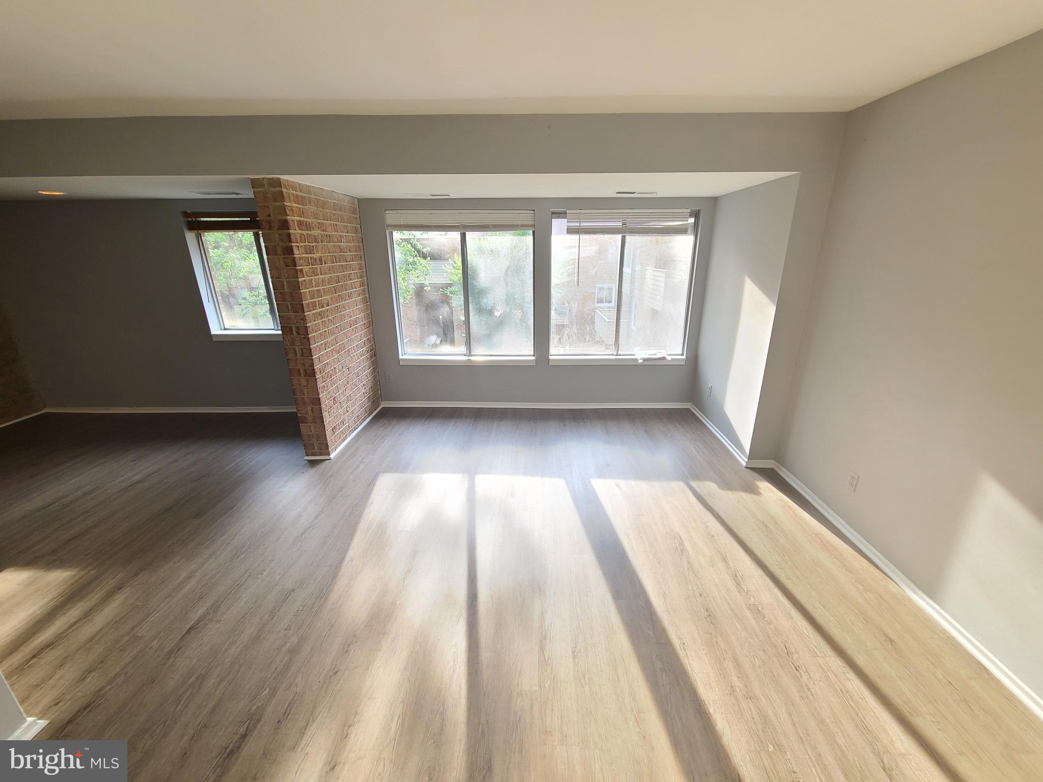 THOMAS CHOICE GARDENS - Residential Lease