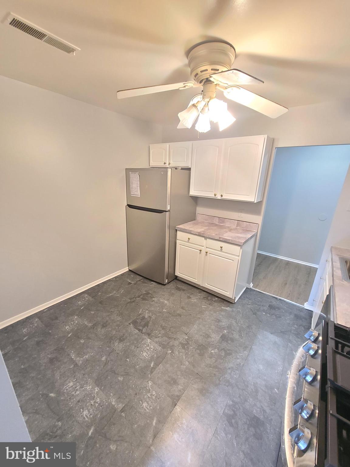 THOMAS CHOICE GARDENS - Residential Lease