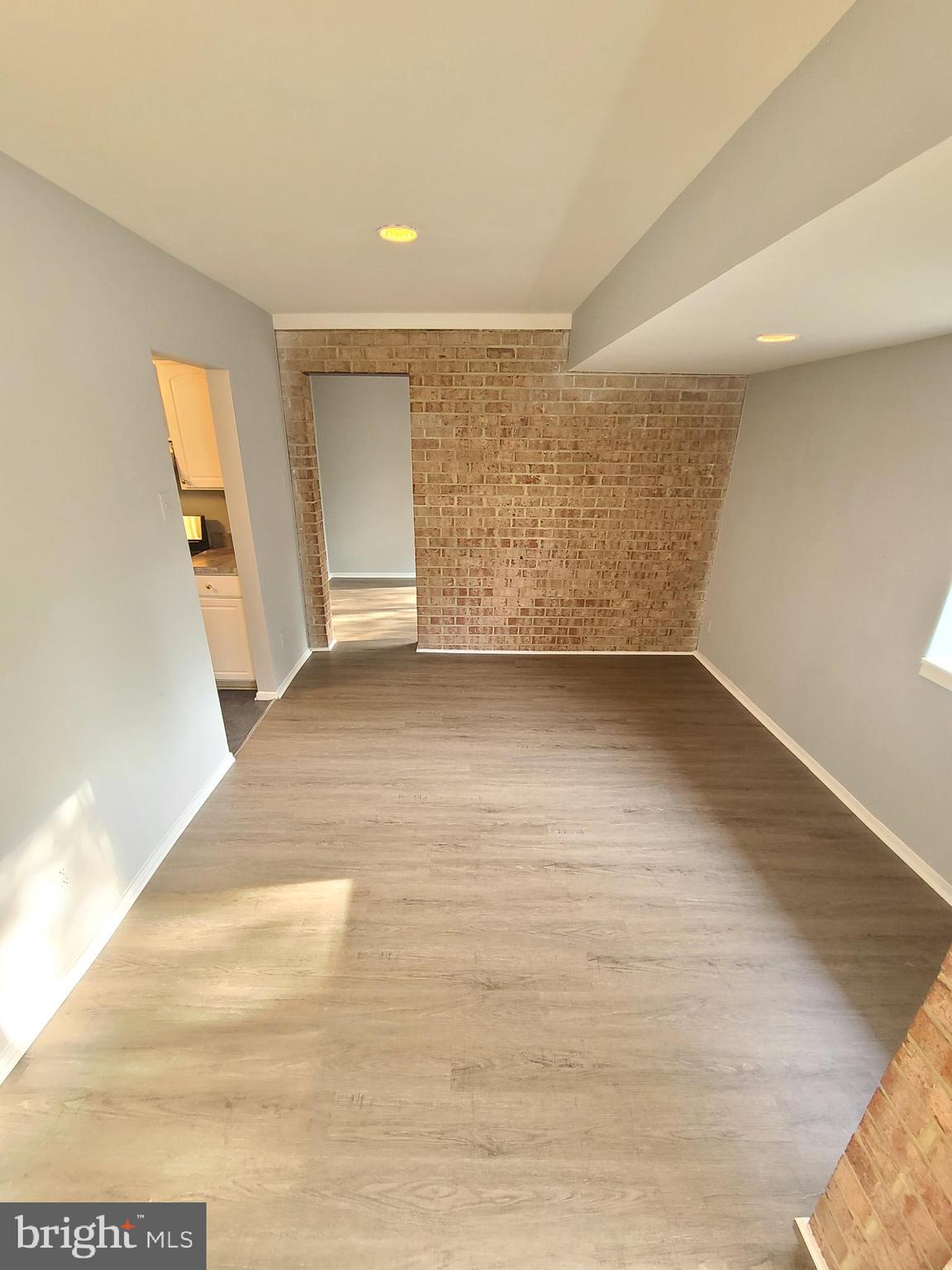 THOMAS CHOICE GARDENS - Residential Lease