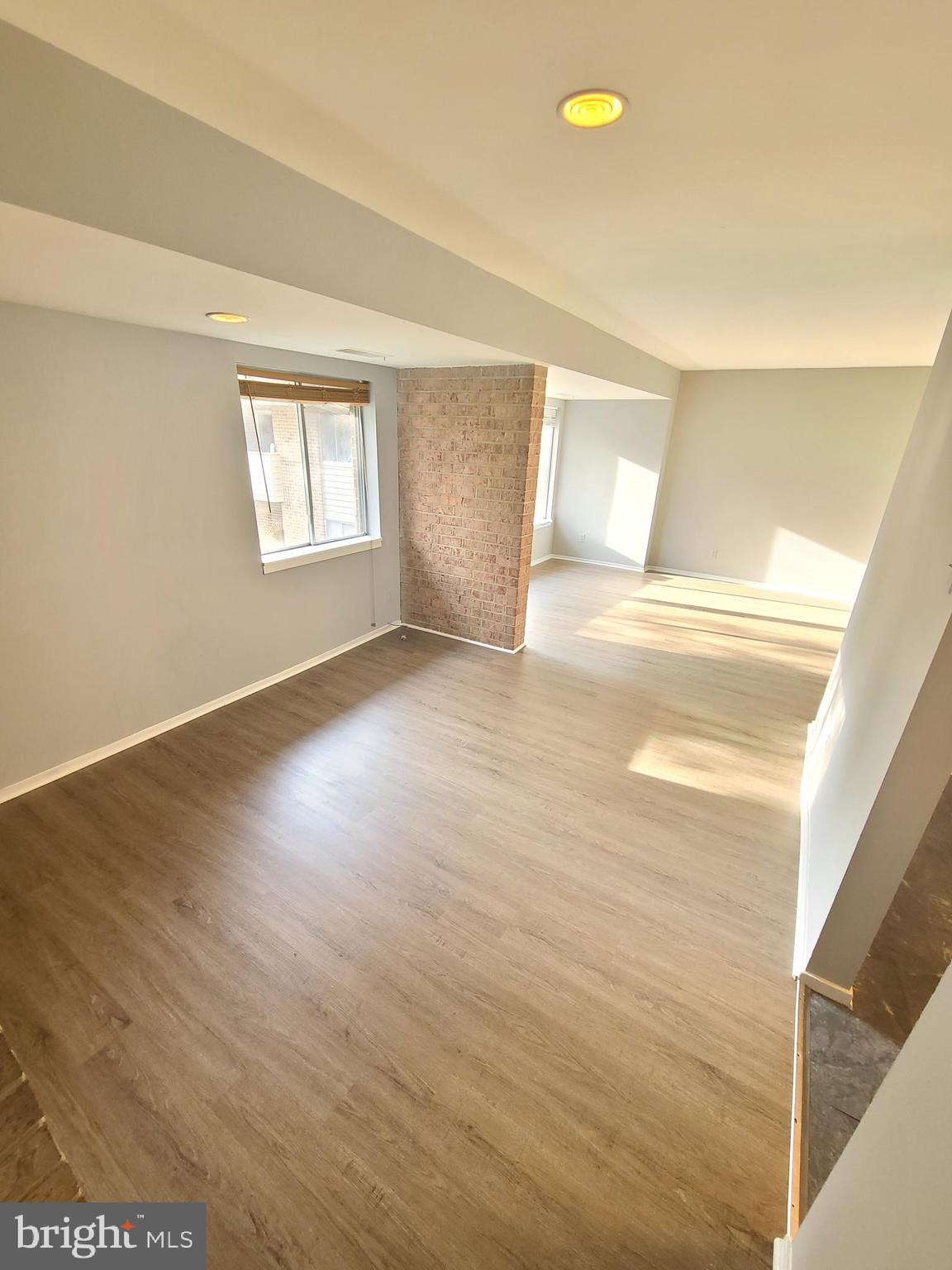 THOMAS CHOICE GARDENS - Residential Lease
