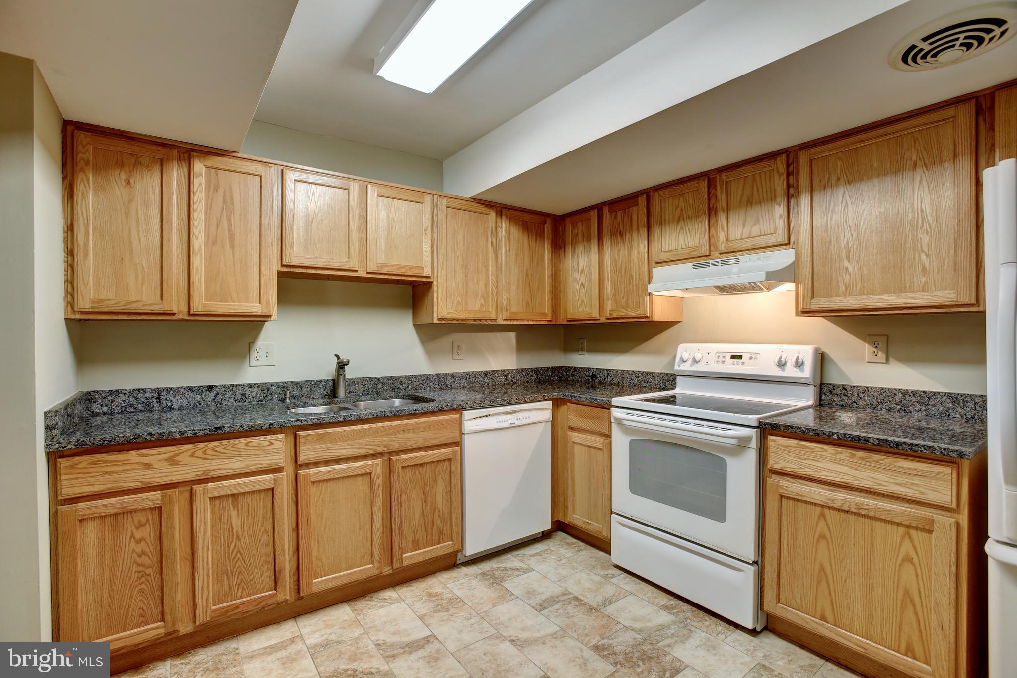 KEENE MILL WOODS - Residential