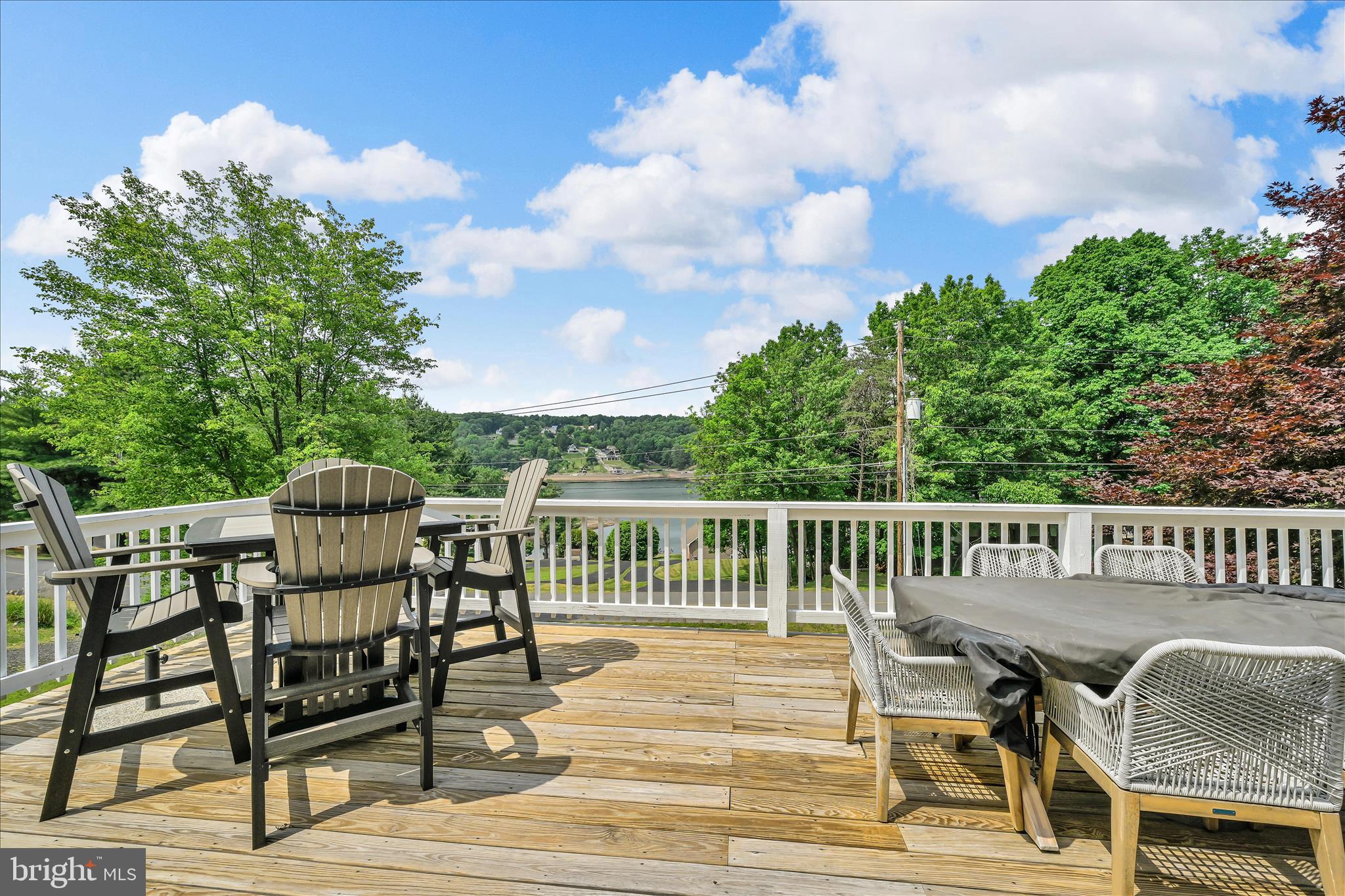 LAKE WYNONAH - Residential