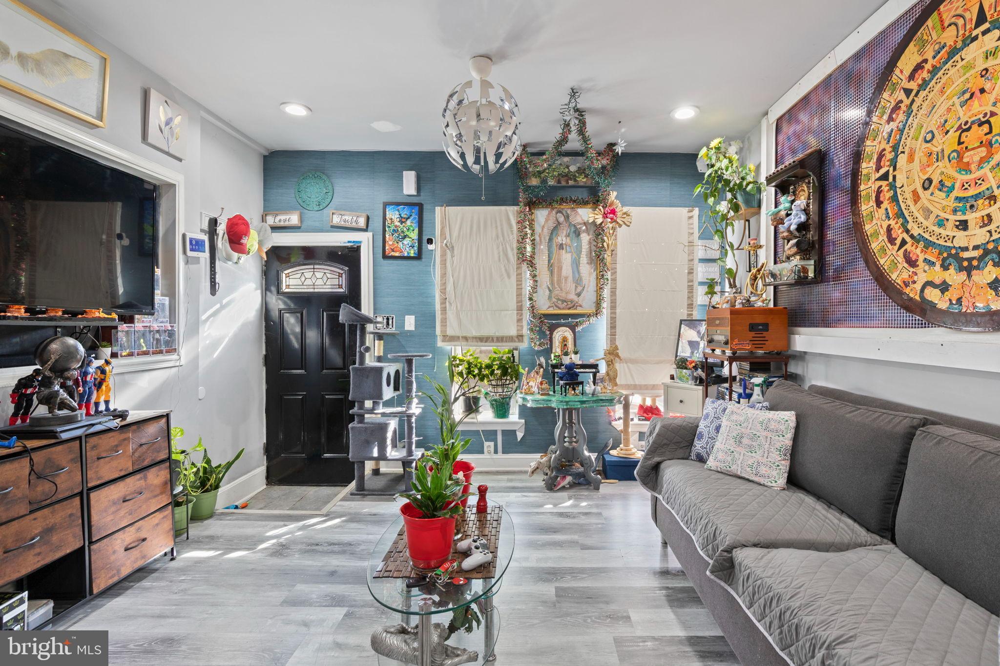 WYMAN PARK HAMPDEN - Residential