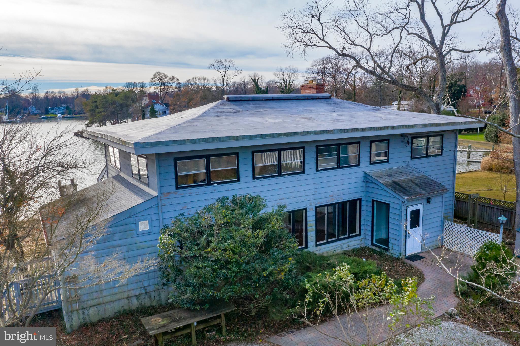 ANNAPOLIS ROADS - Residential