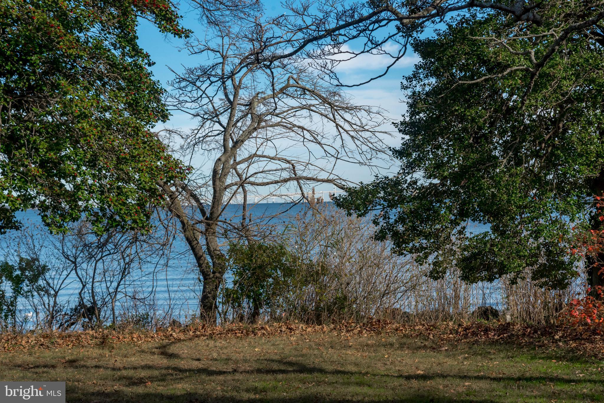 ANNAPOLIS ROADS - Residential