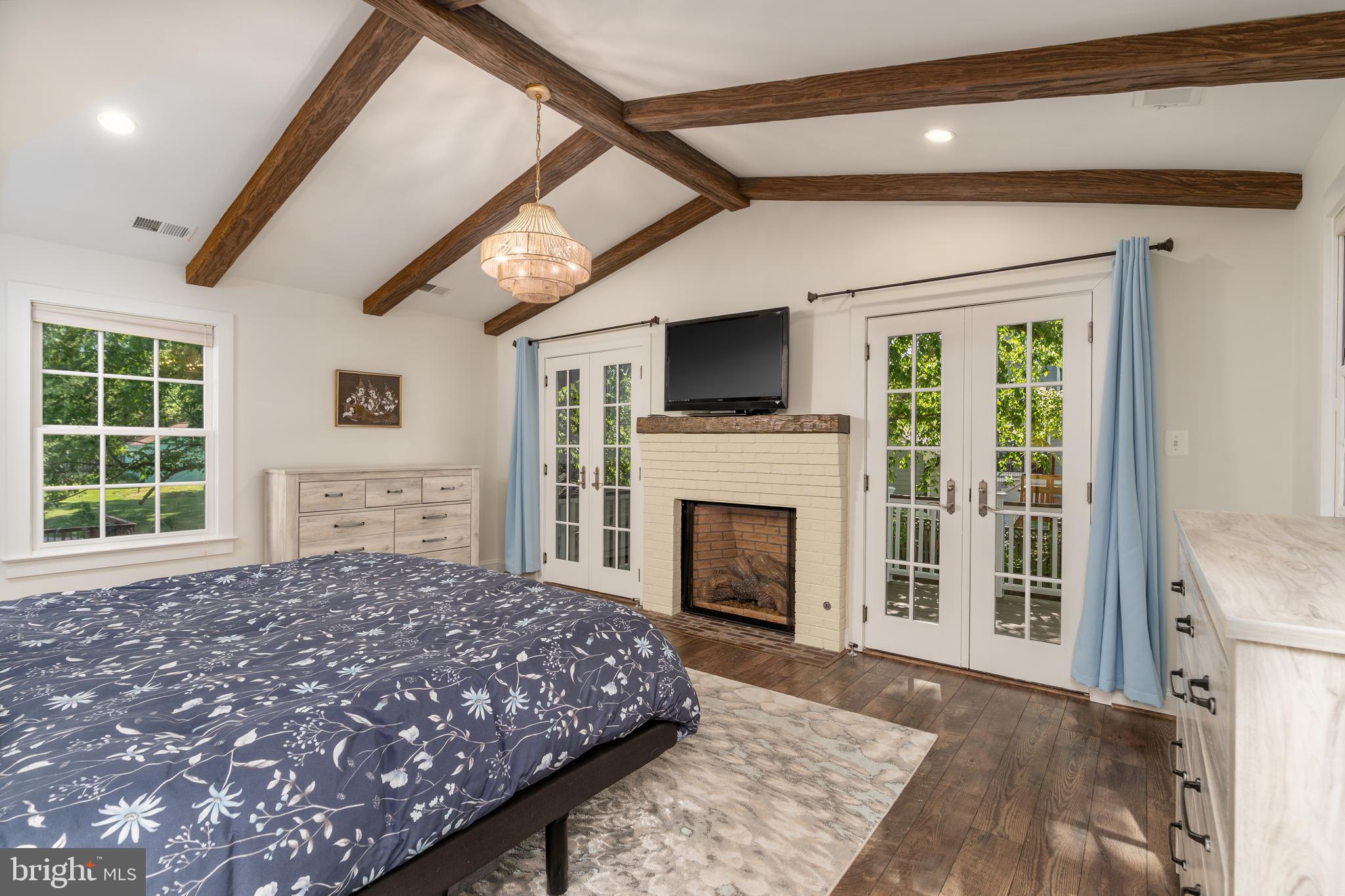 CHERRYDALE - Residential