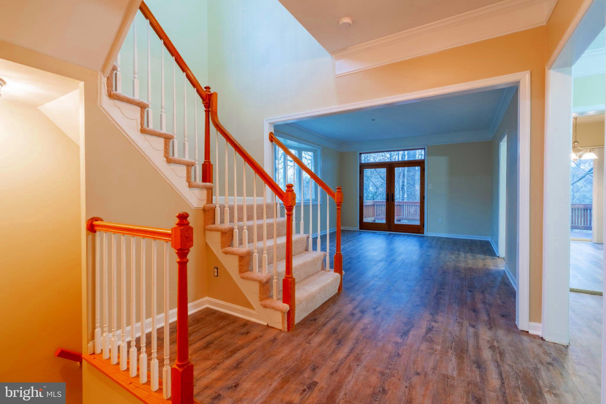 LAKE HALLOWELL - Residential