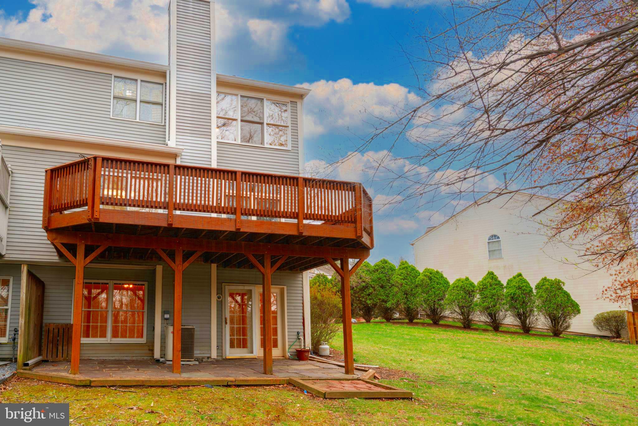 LAKE HALLOWELL - Residential