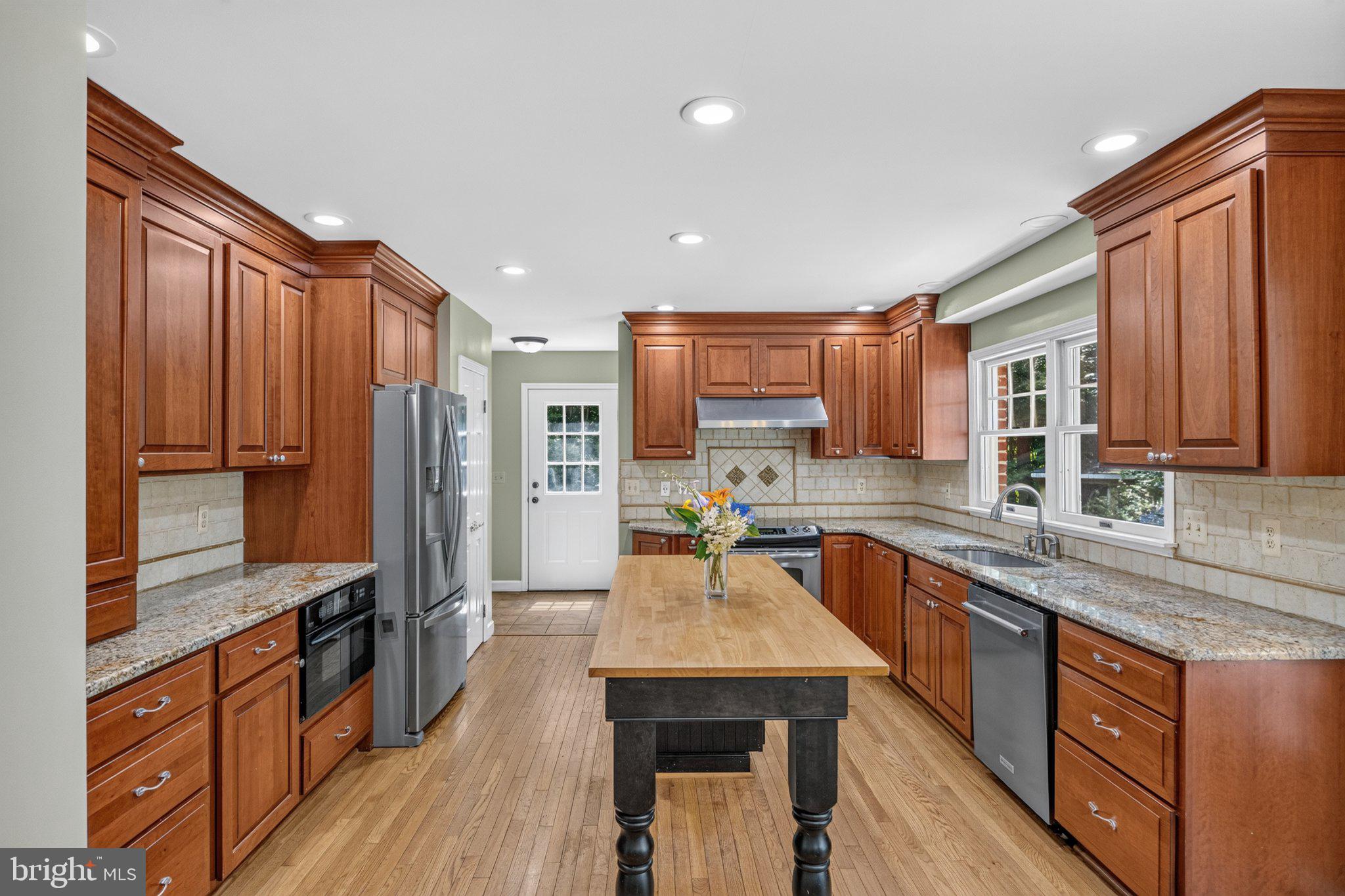 KINGSVILLE - Residential
