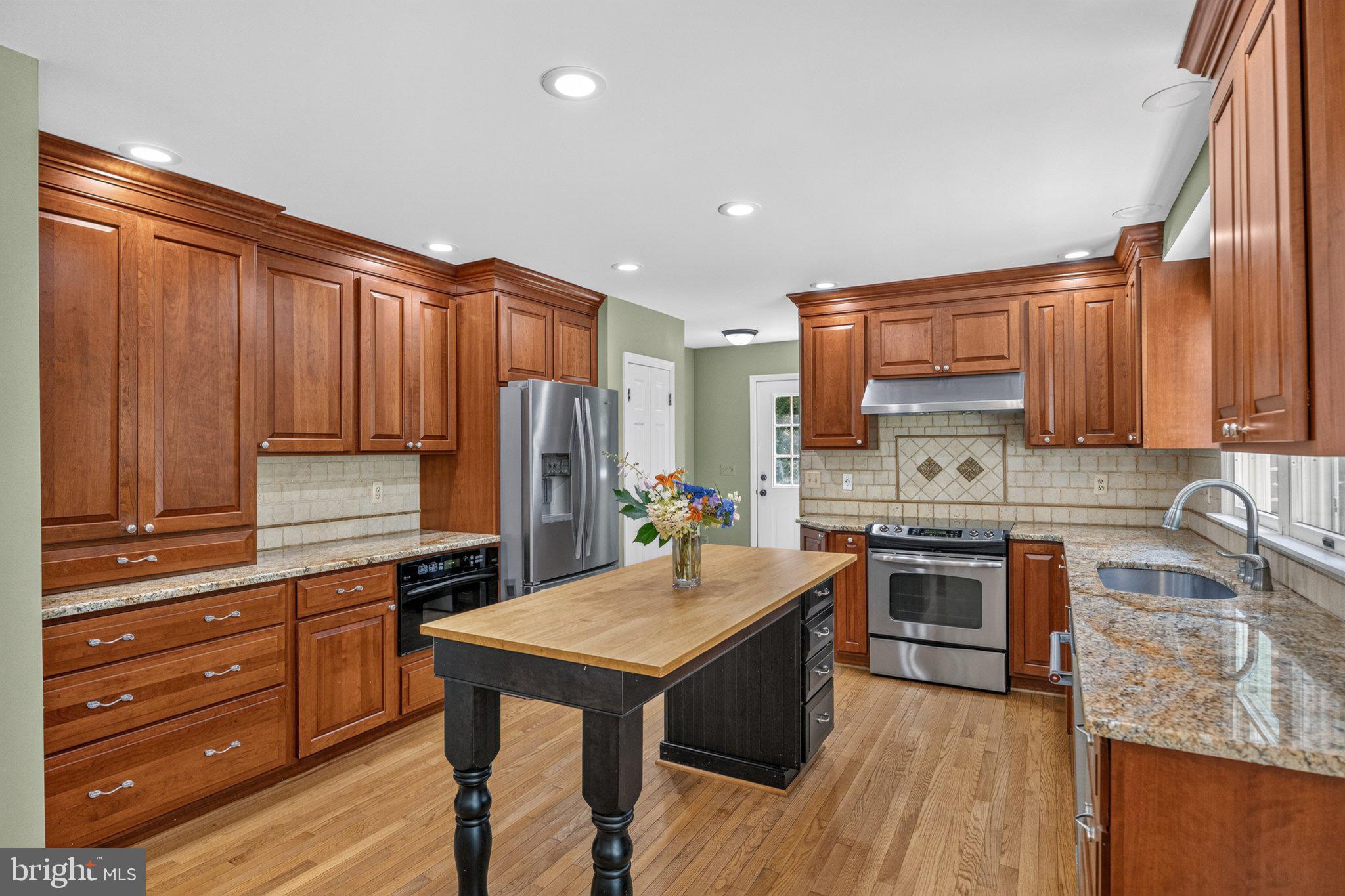 KINGSVILLE - Residential