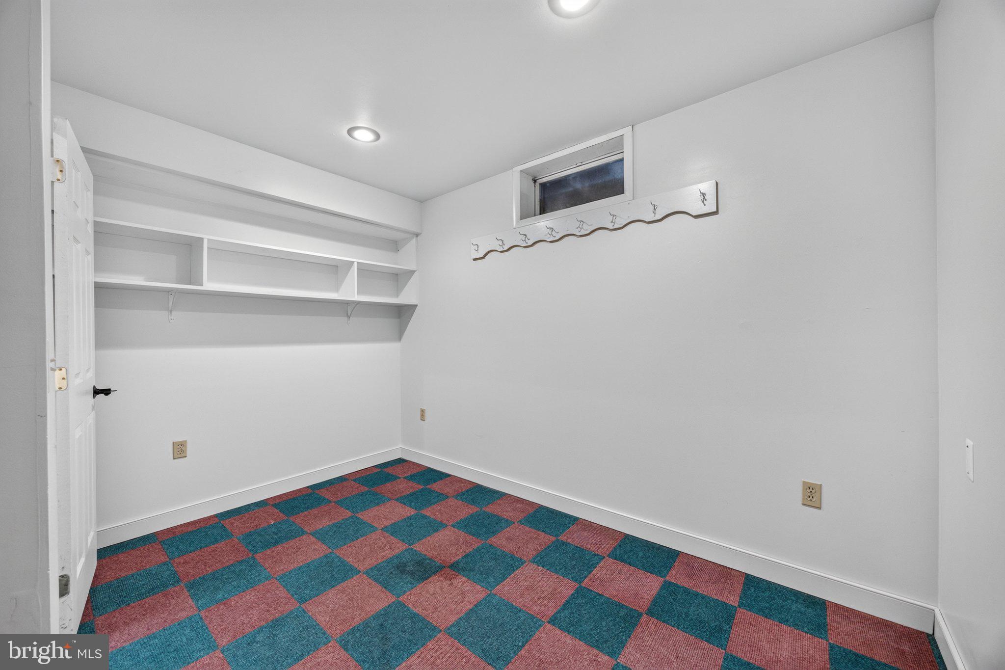 KINGSVILLE - Residential