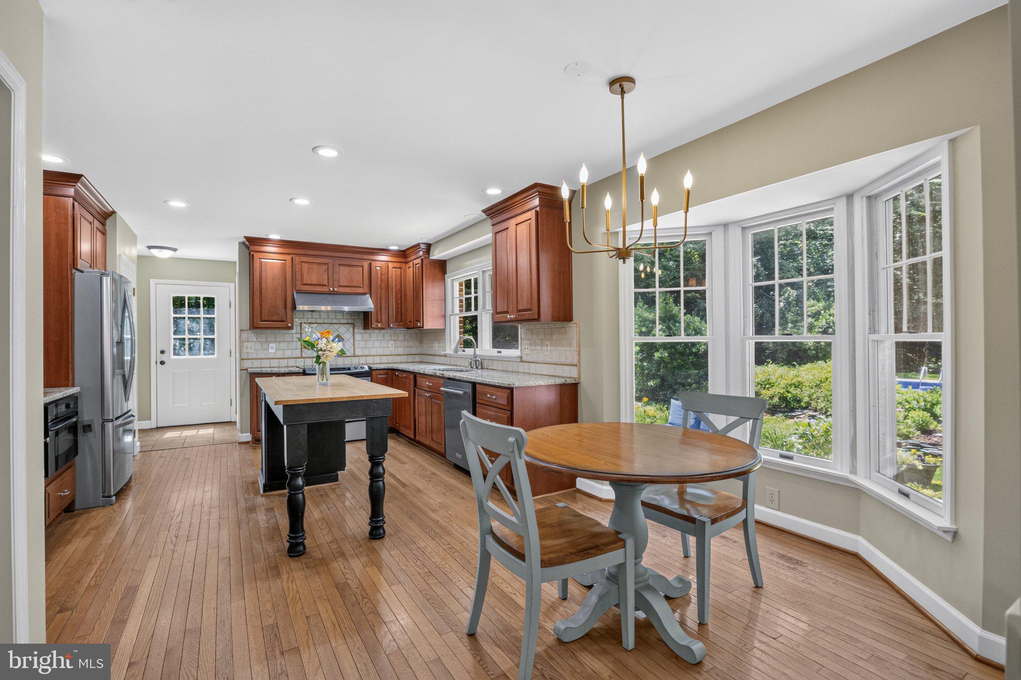 KINGSVILLE - Residential