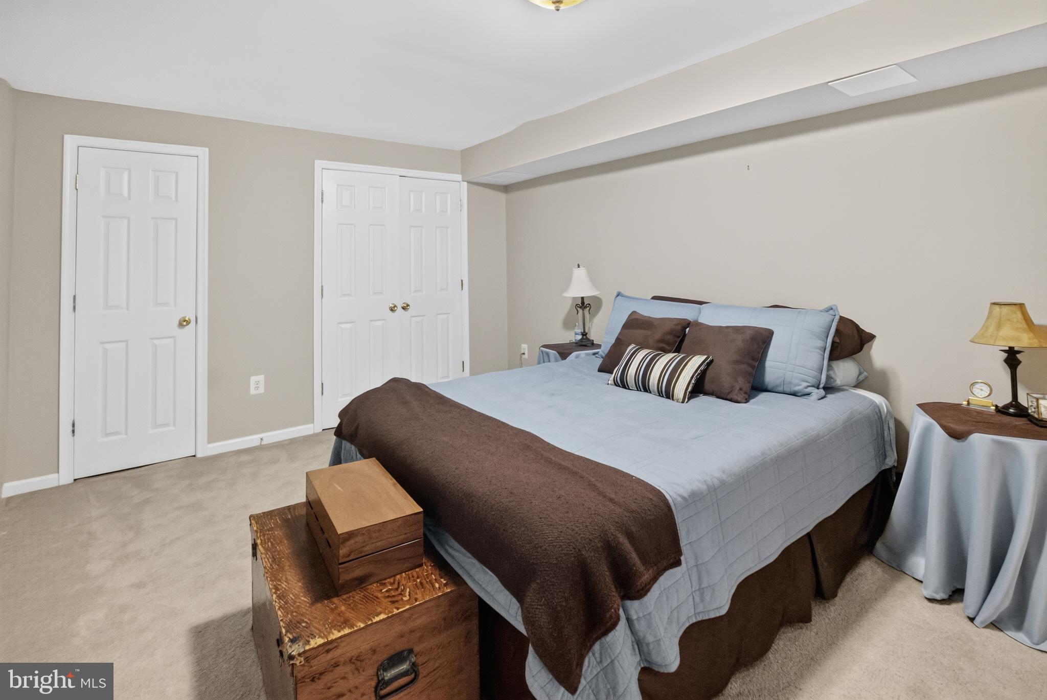 MONTCLAIR - Residential