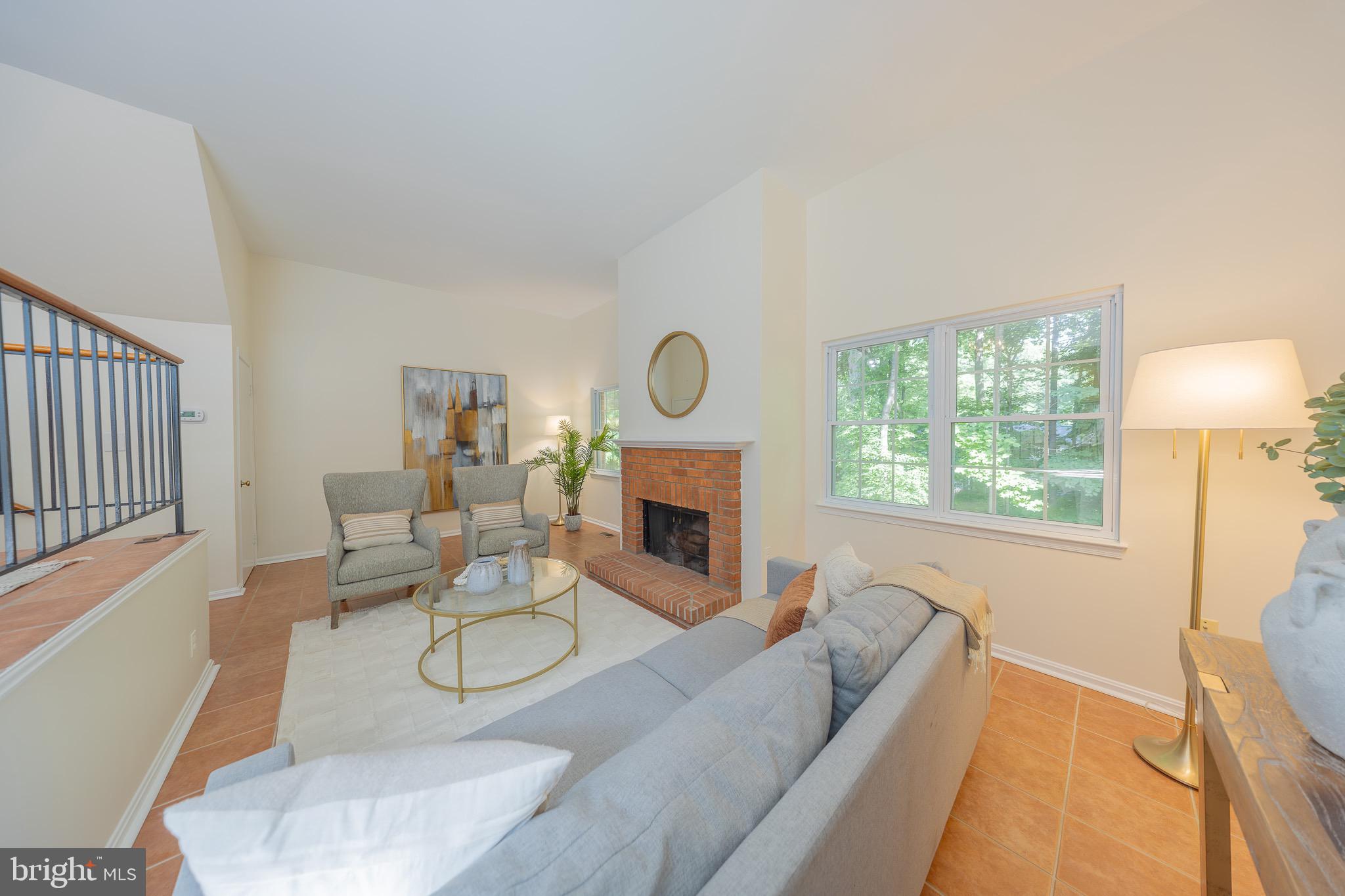 RESTON - Residential