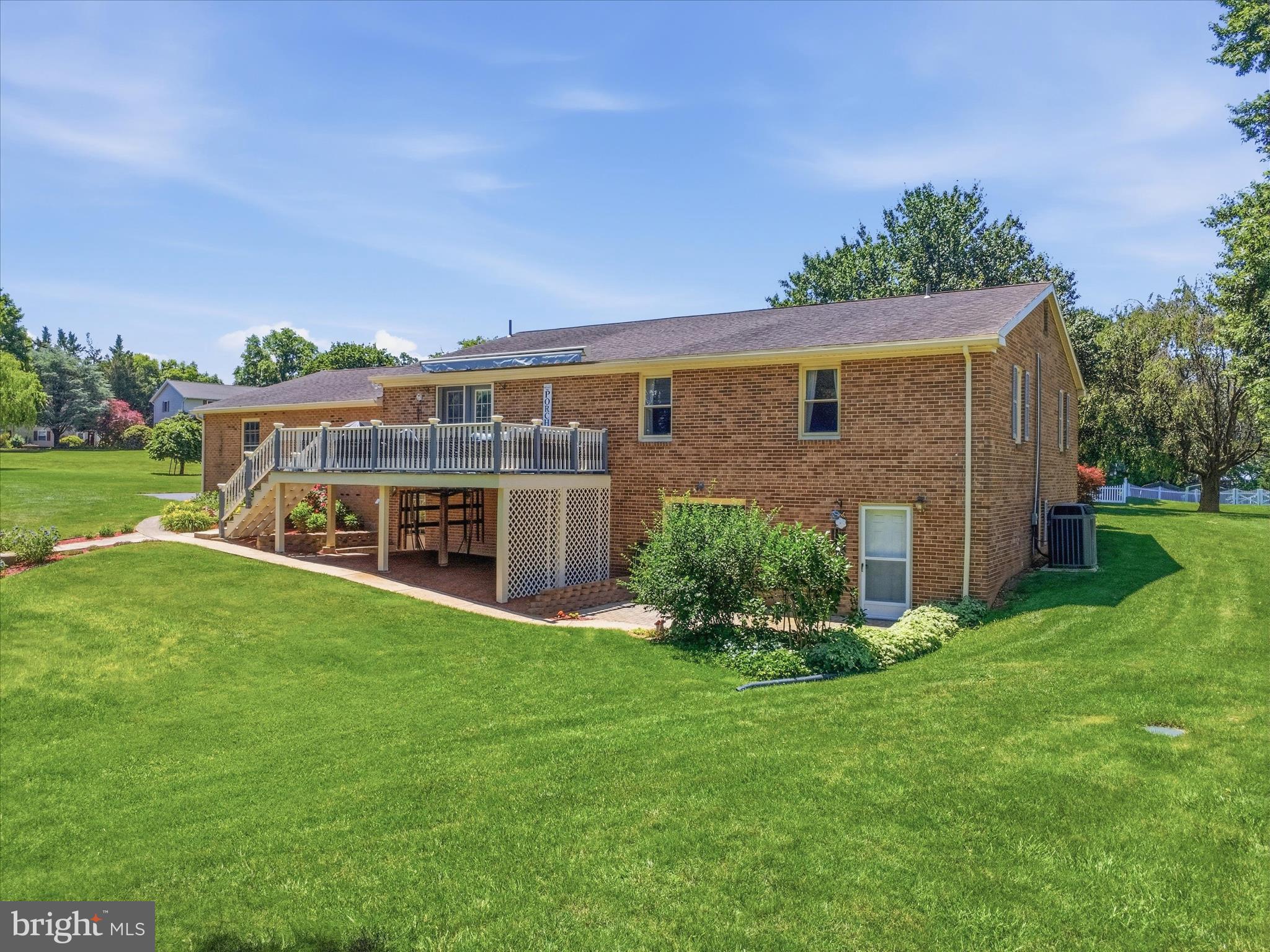 BEAVERBROOK - Residential