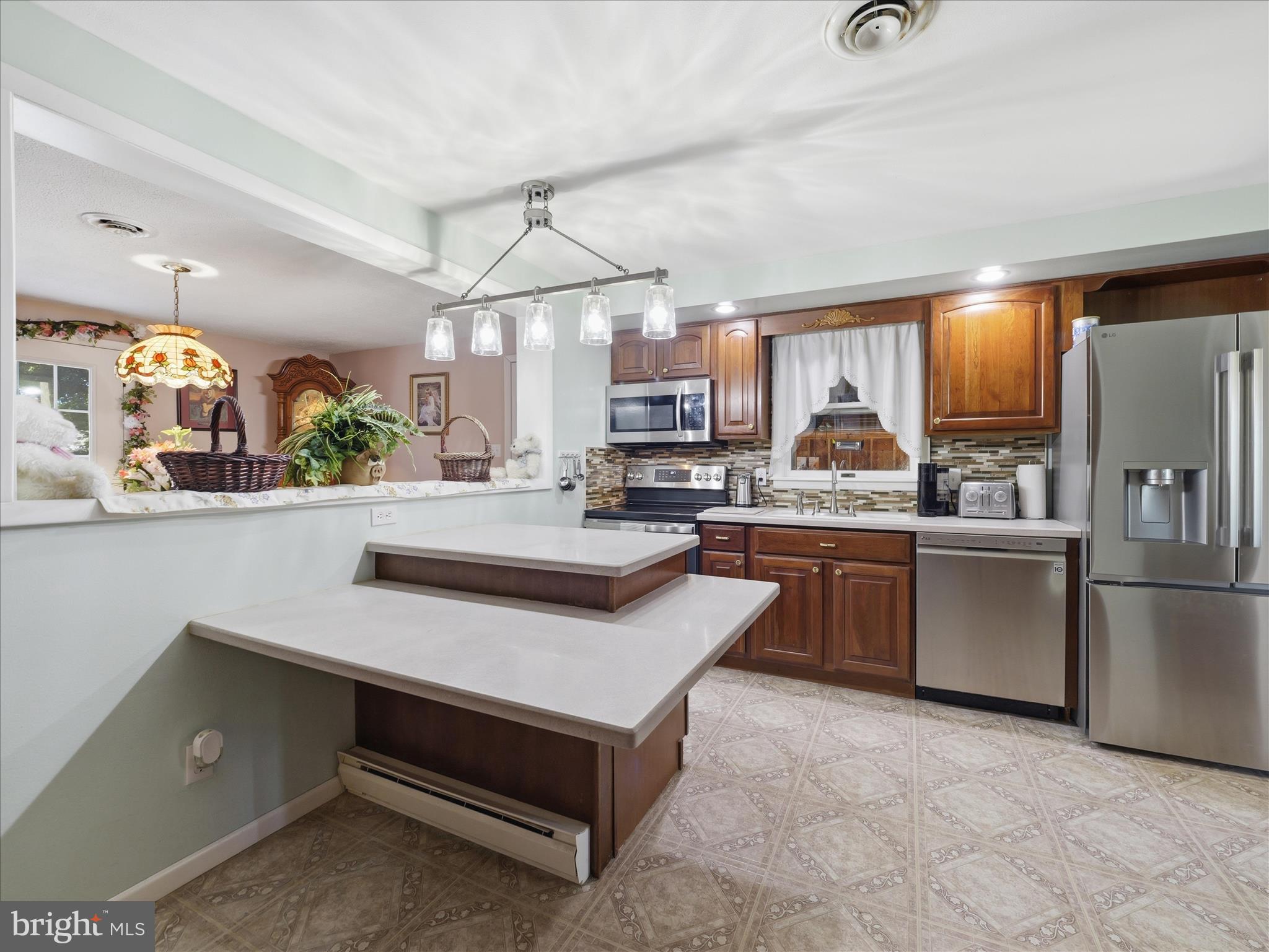 BEAVERBROOK - Residential