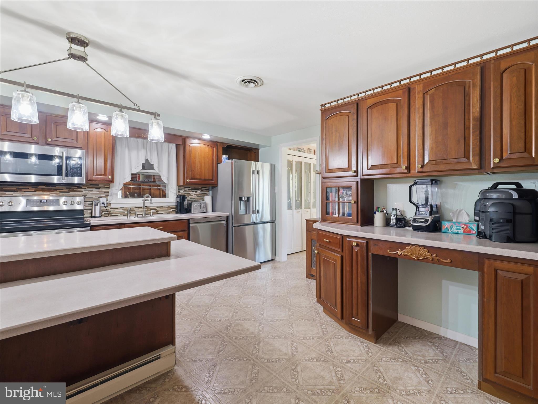 BEAVERBROOK - Residential