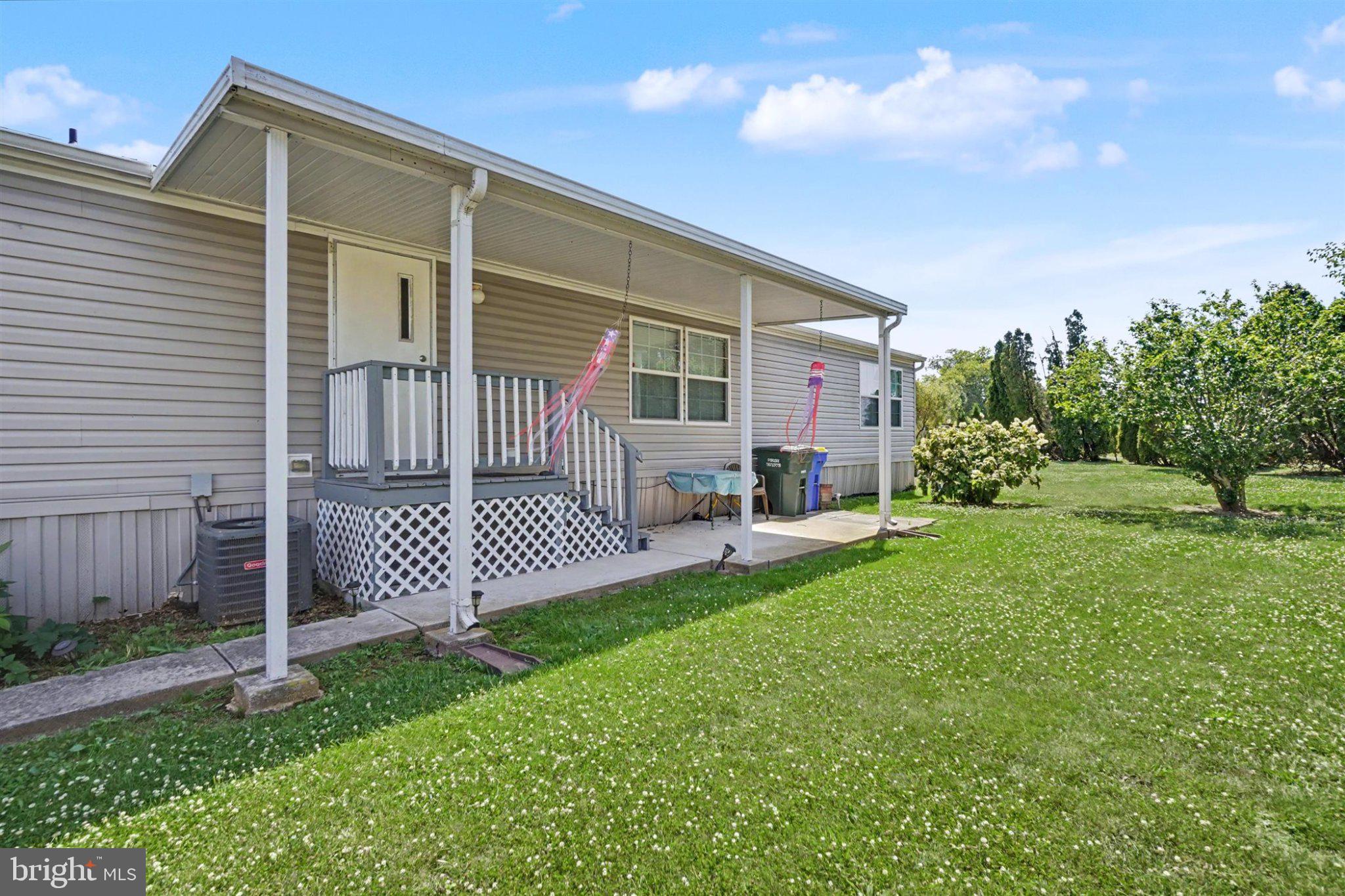 TALL OAKS MHP - Residential