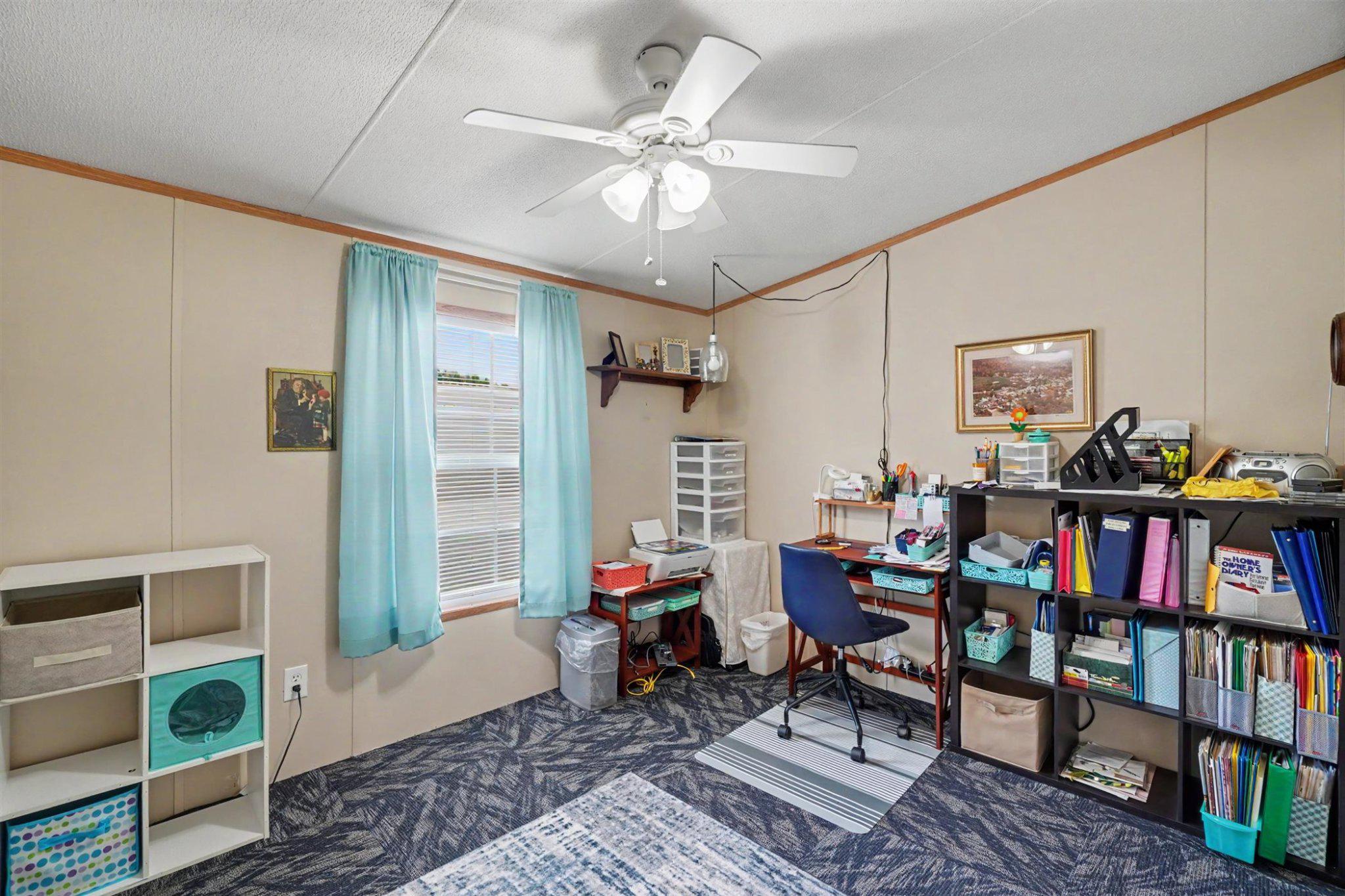 TALL OAKS MHP - Residential