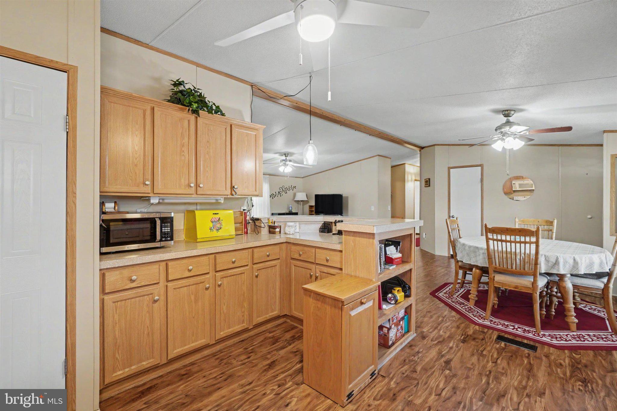 TALL OAKS MHP - Residential