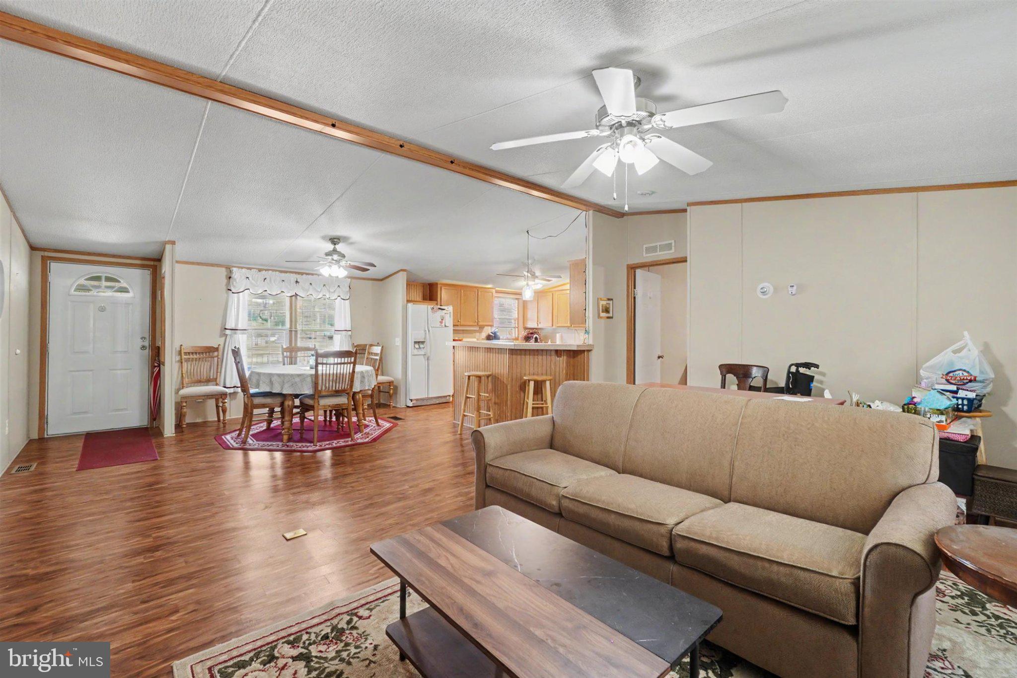 TALL OAKS MHP - Residential