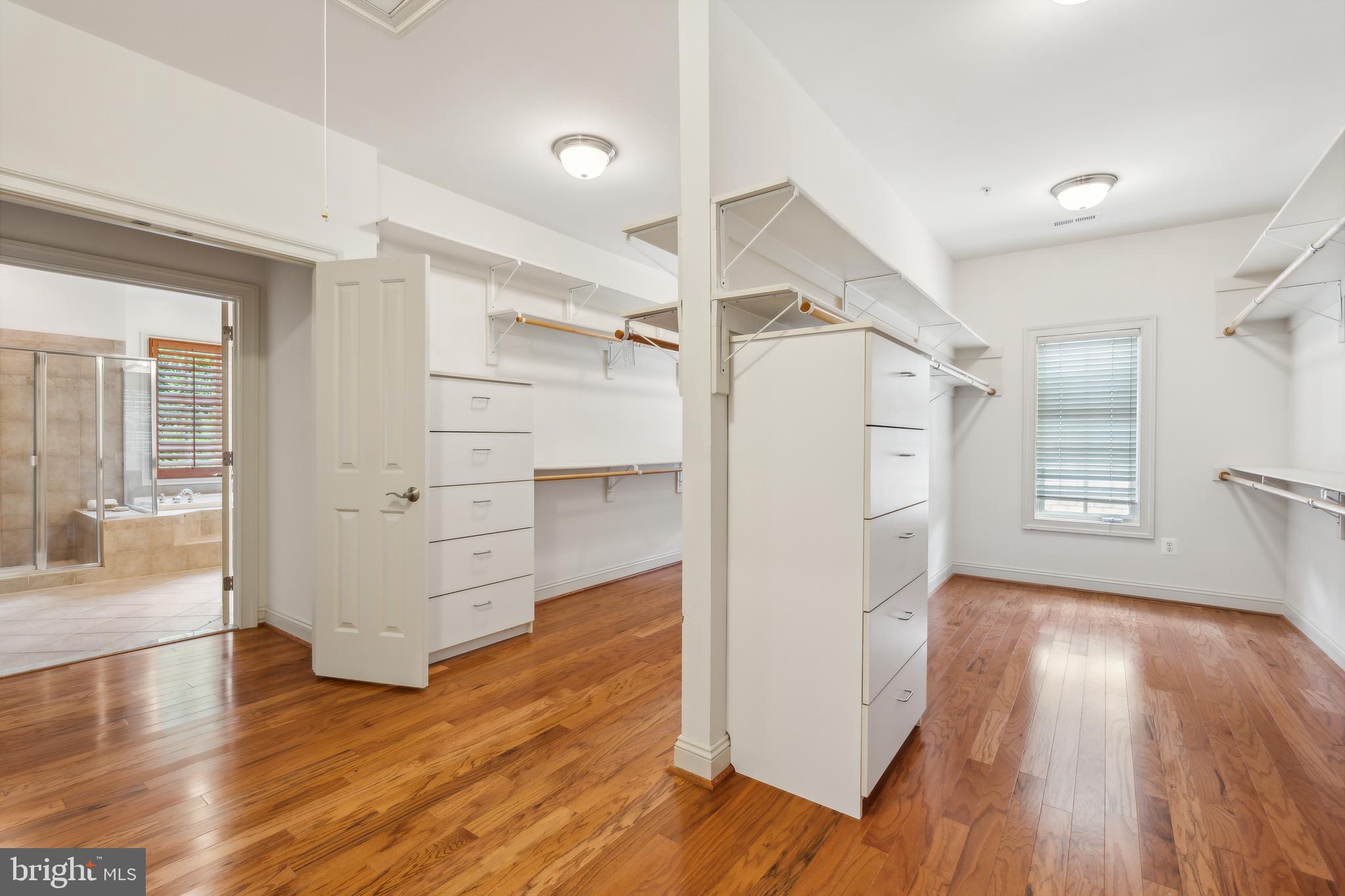 OAKS AT NORTH BETHESDA - Residential