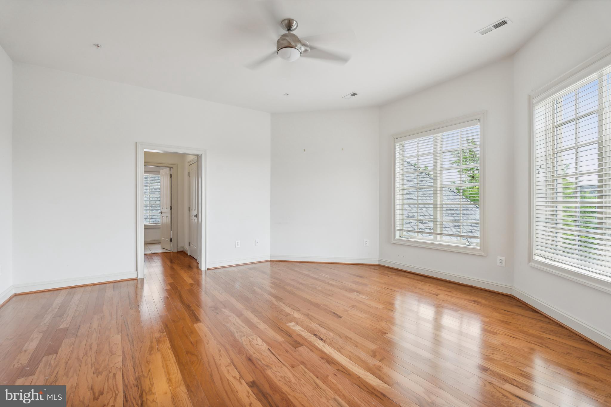 OAKS AT NORTH BETHESDA - Residential