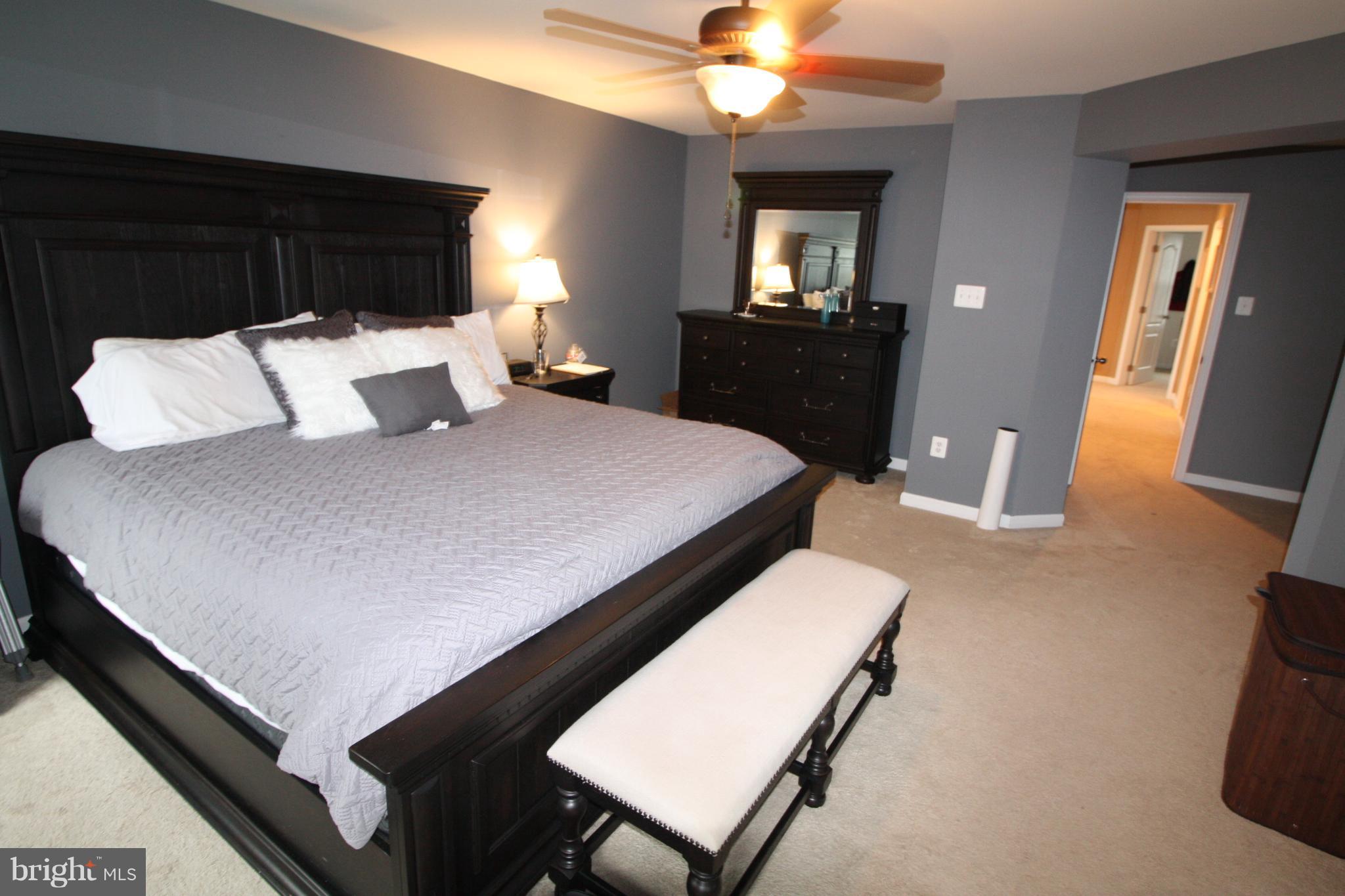RIVERGATE ESTATES-PLAT F - Residential