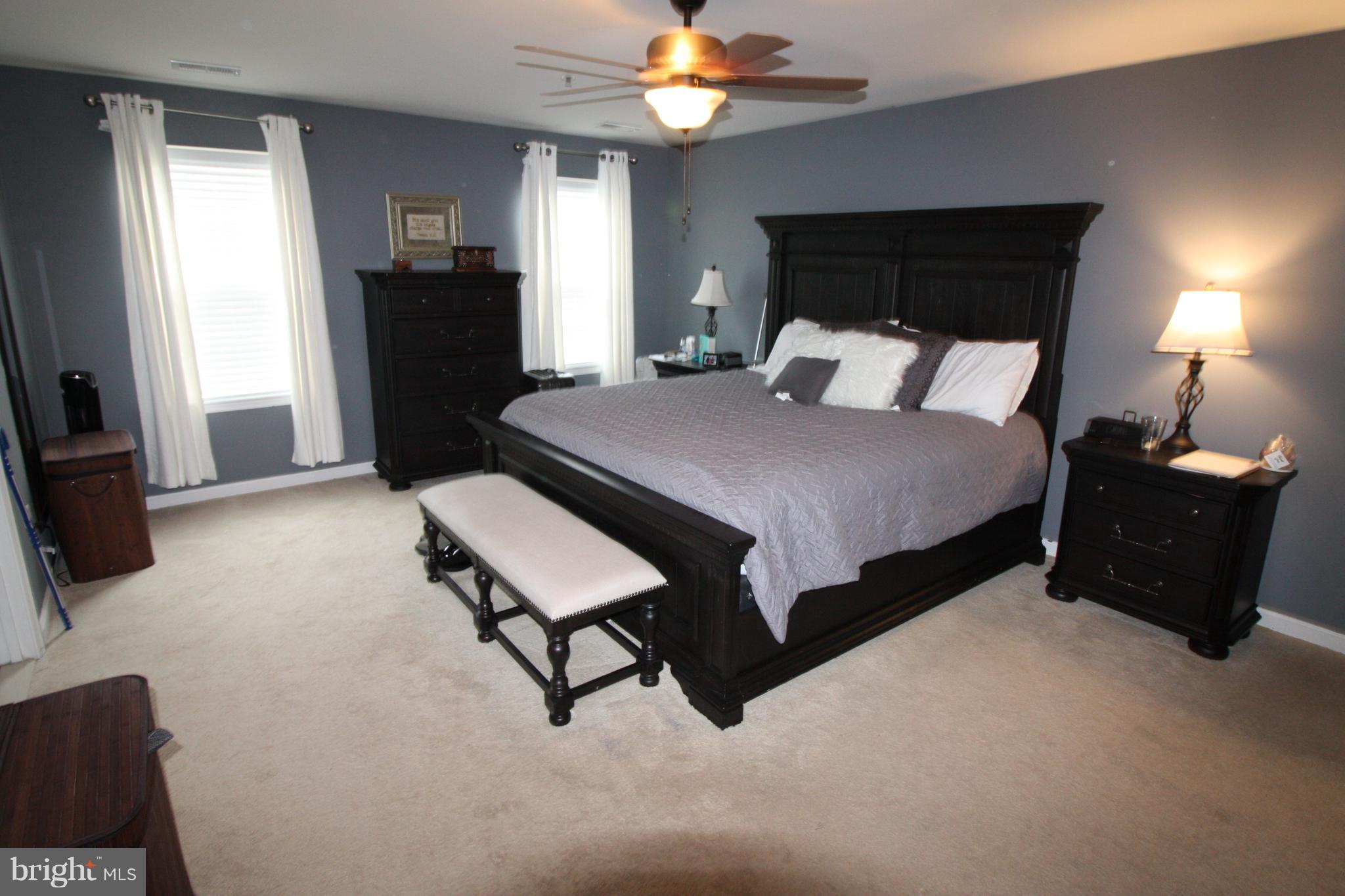 RIVERGATE ESTATES-PLAT F - Residential
