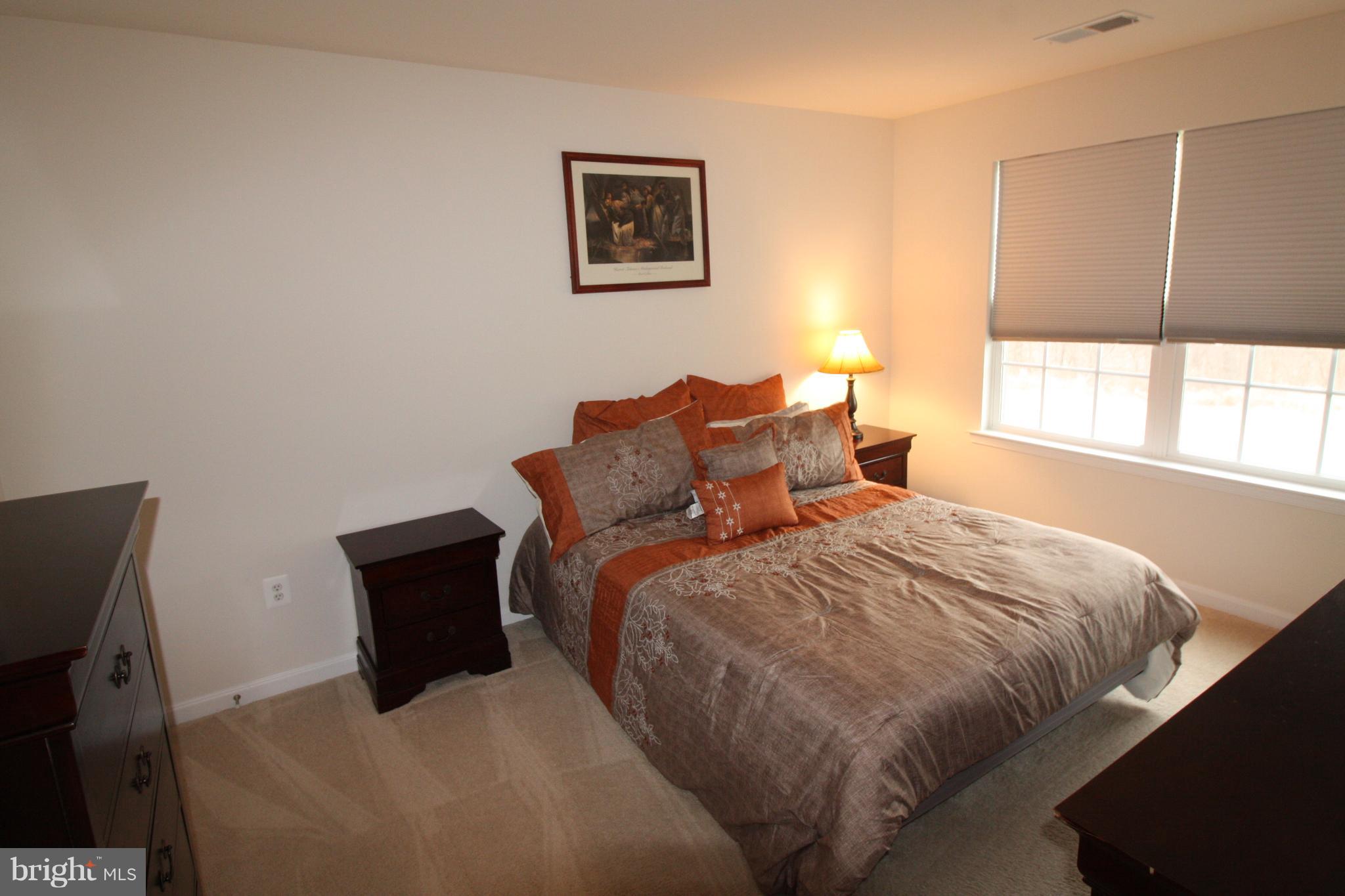 RIVERGATE ESTATES-PLAT F - Residential