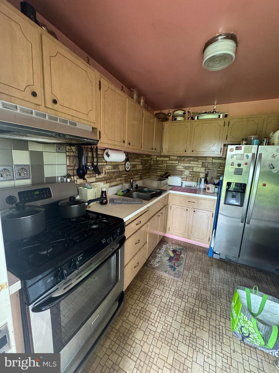 GLENARDEN WOODS - Residential