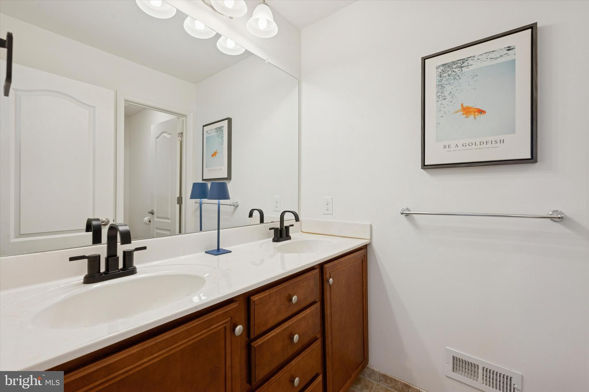 GRANDE AT MUIRWOOD H - Residential
