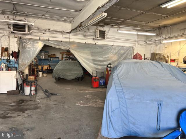 PHILADELPHIA (SOUTH) - Commercial Sale