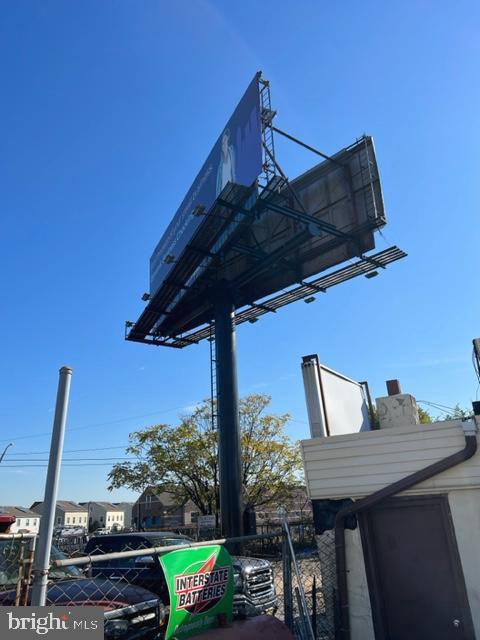 PHILADELPHIA (SOUTH) - Commercial Sale
