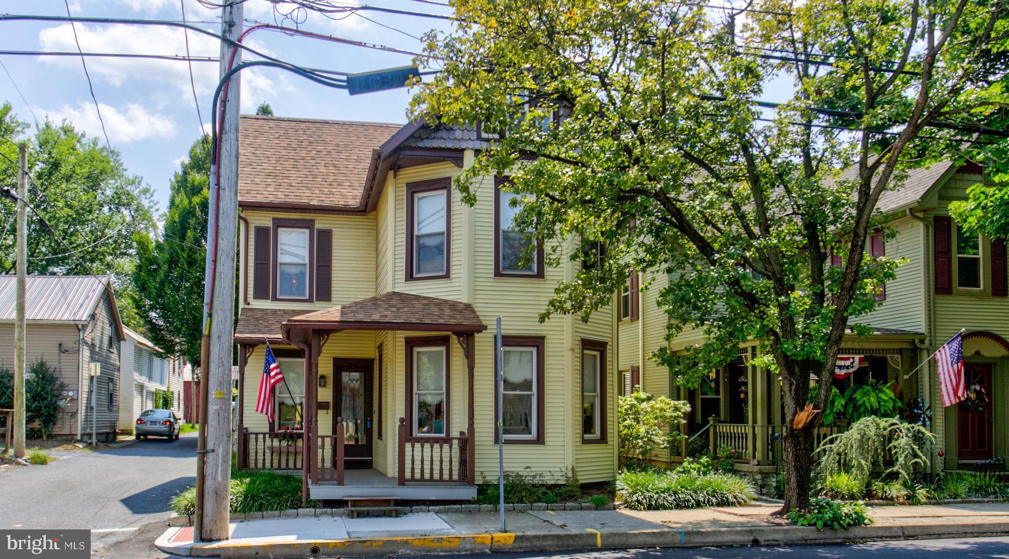 LITITZ BOROUGH - Residential