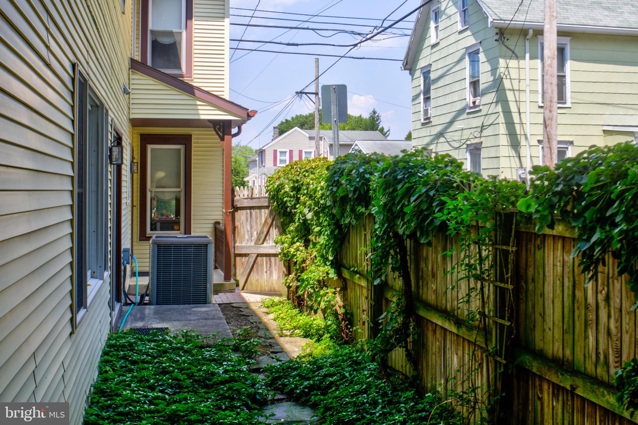 LITITZ BOROUGH - Residential