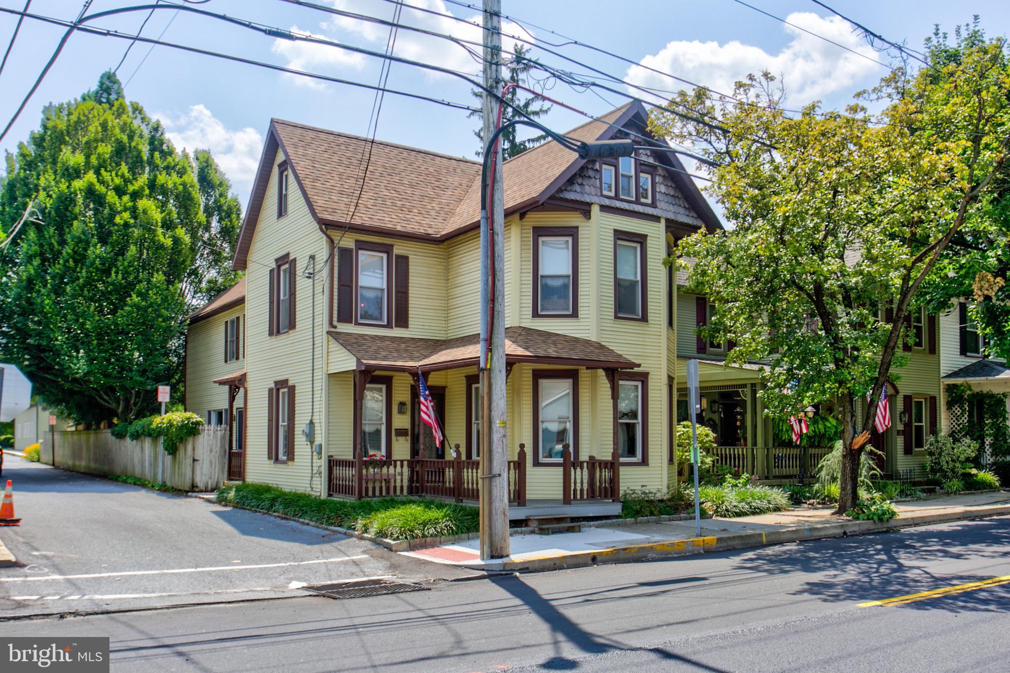 LITITZ BOROUGH - Residential